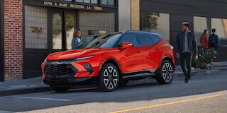 Chevrolet Blazer 2025, camioneta mediana con suspensión delantera McPherson y trasera independiente de 5 brazos