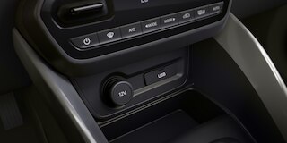 Chevrolet Groove 2024 con antena acabado "aleta de tiburón" y lámparas traseras con luz indicadora de reversa