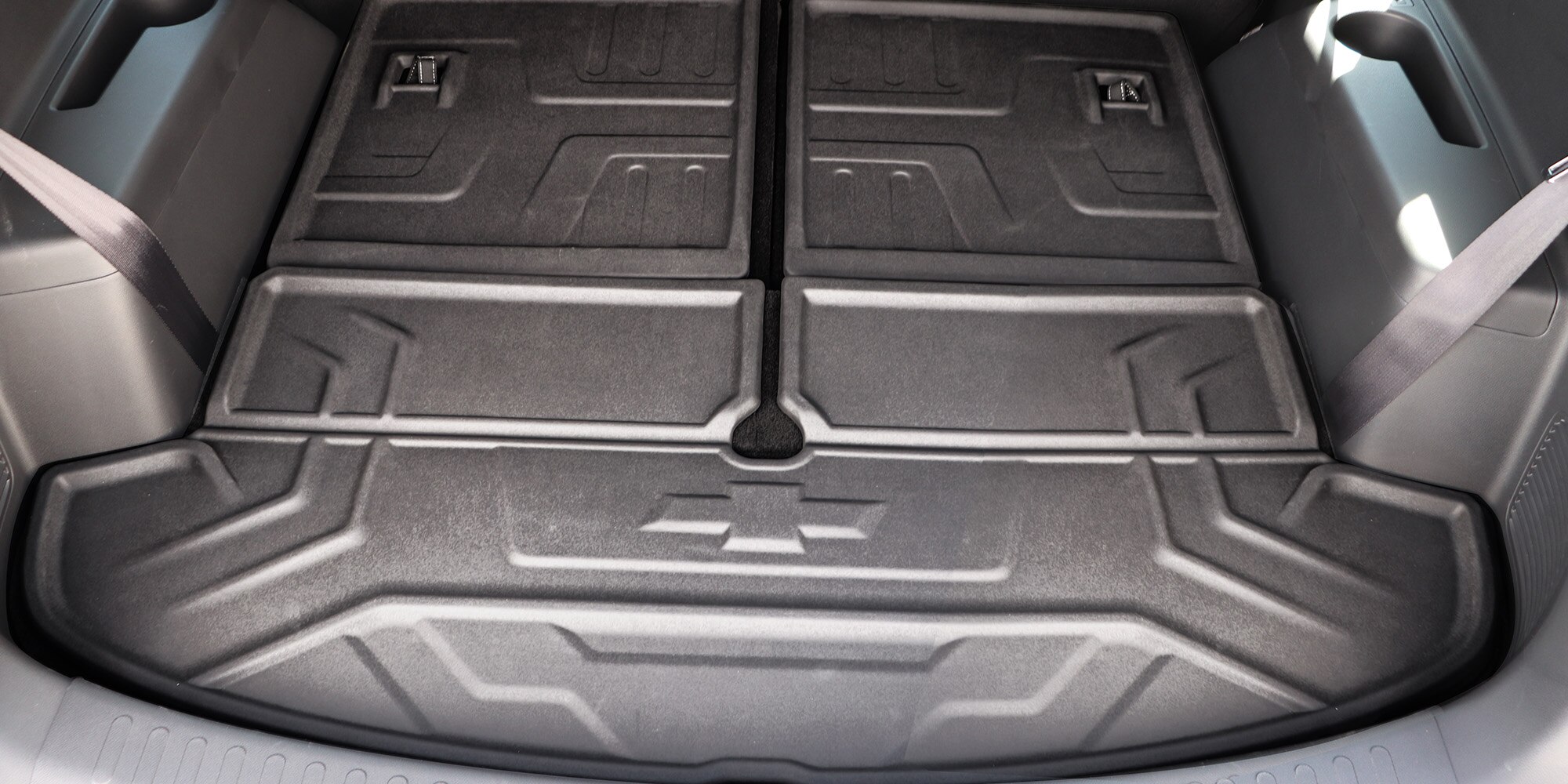 Tapete de cajuela para camioneta familiar de siete pasajeros de Chevrolet Captiva