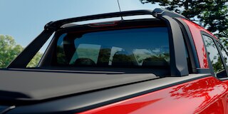 Acondiciona a tu necesidades el área de carga y el exterior de tu Chevrolet Montana RS 2025, tu pickup compacta.