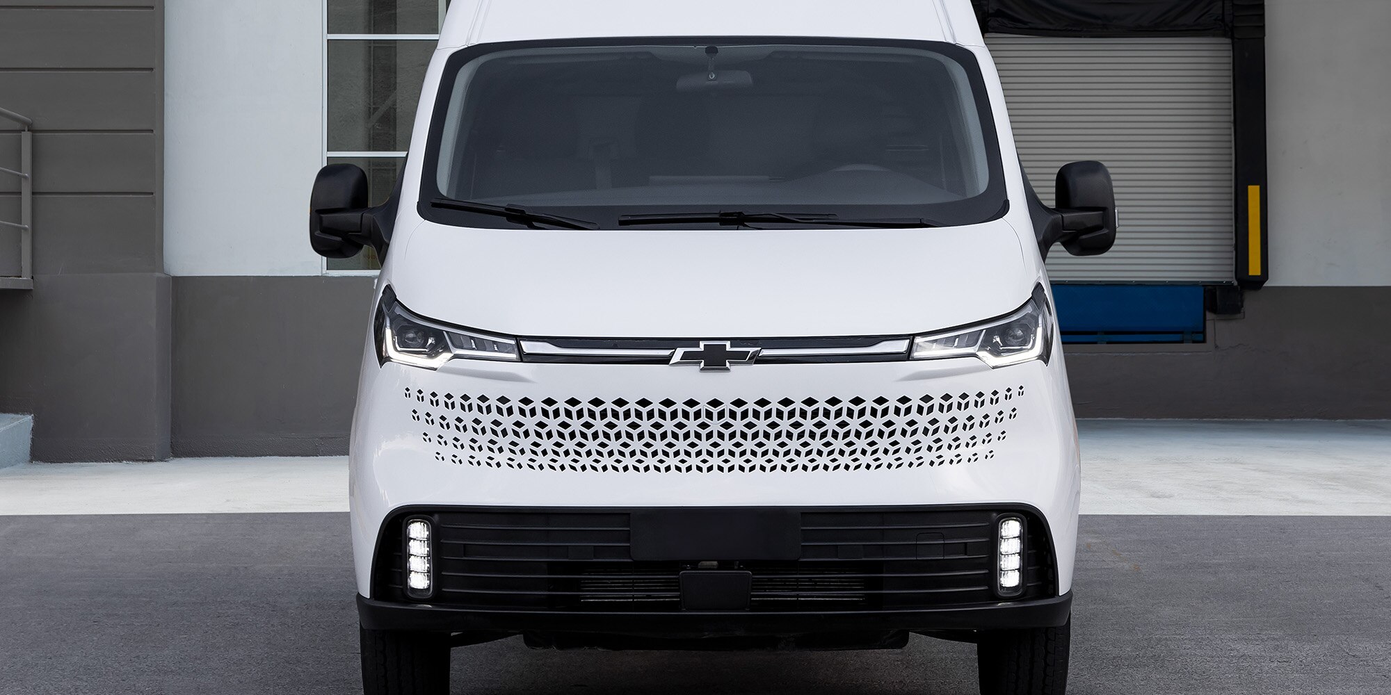 Fascia novedosa de la nueva Chevrolet Express Max 2025