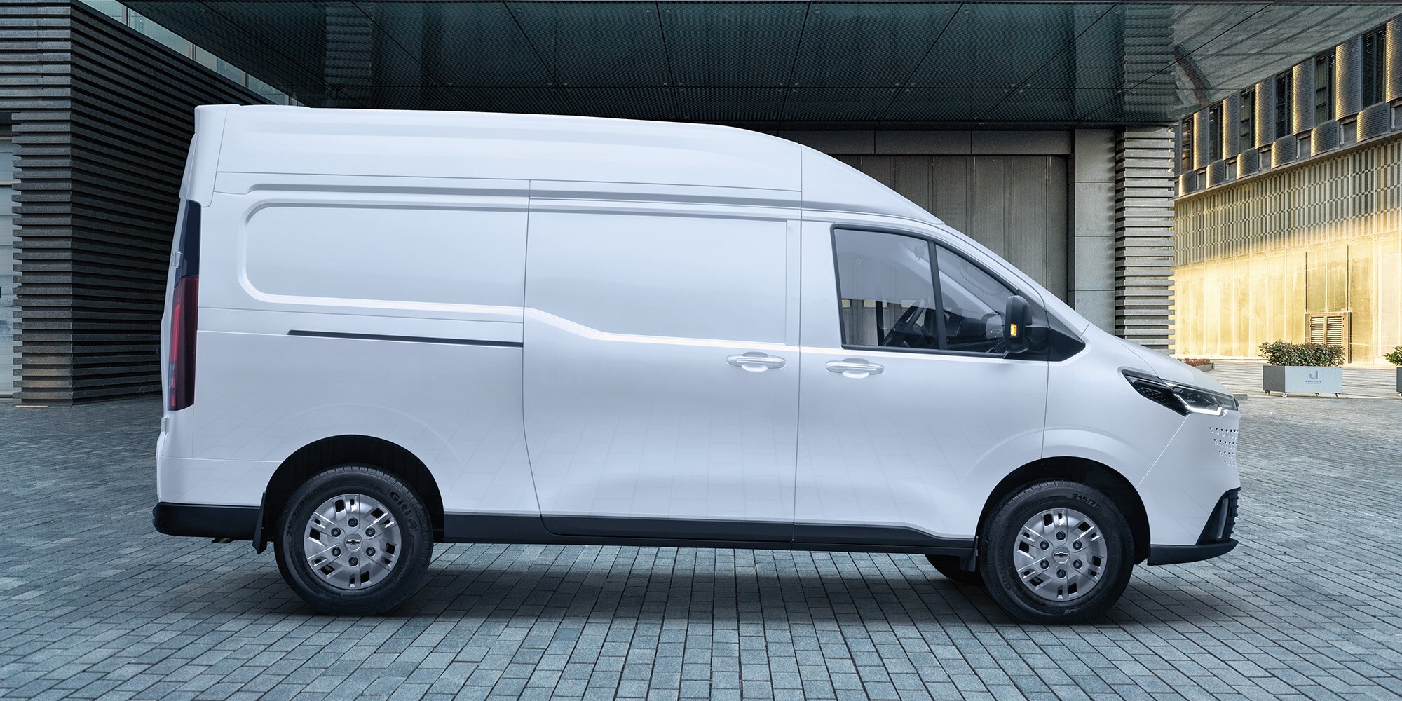 Van con máxima capacidad de carga, nueva Chevrolet Express Max 2025