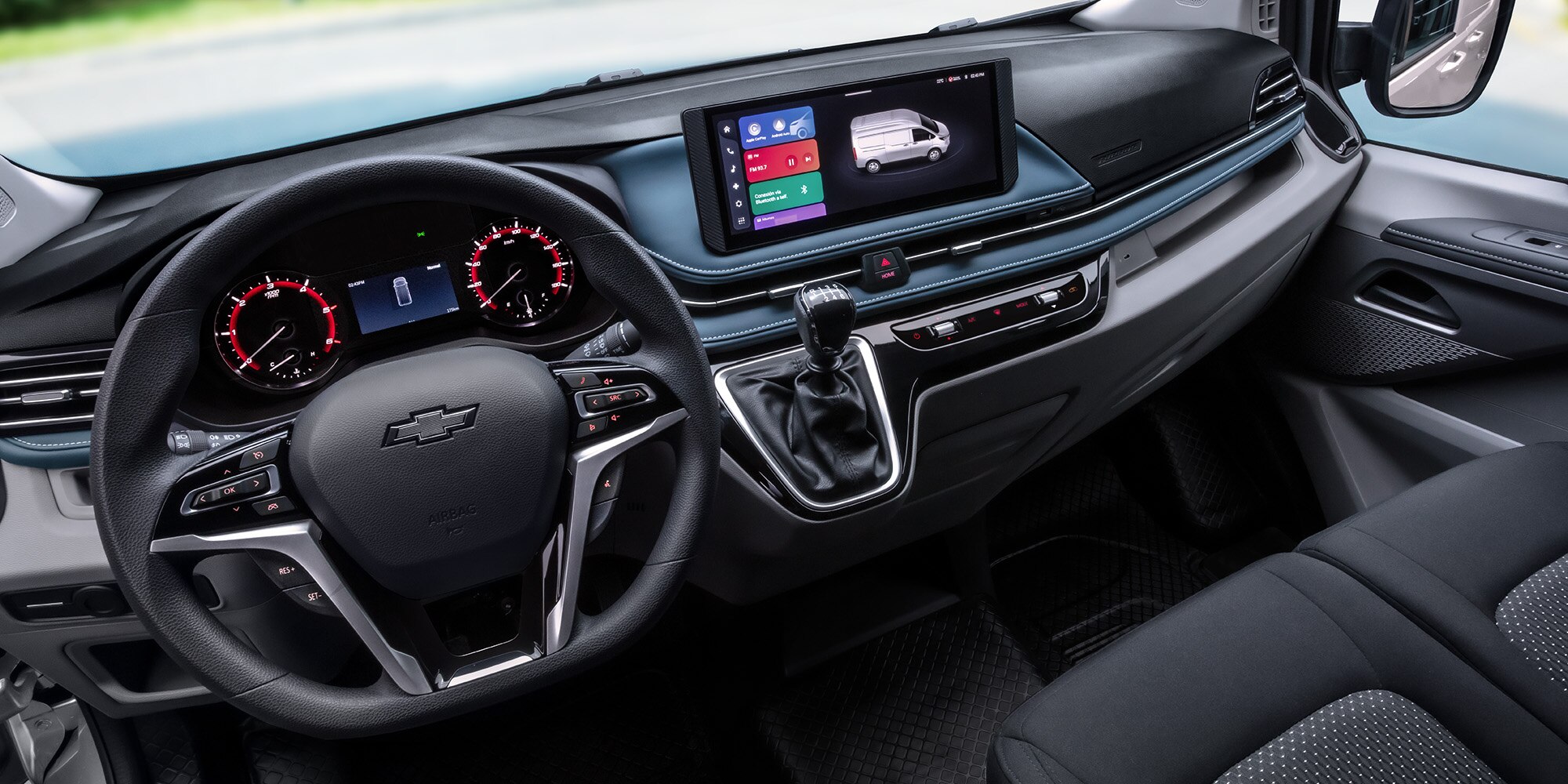 Tablero novedoso de la nueva Chevrolet Express Max 2025